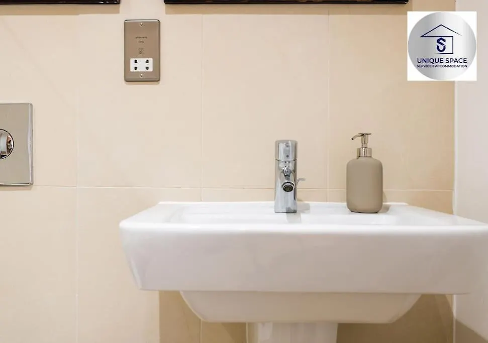 ✪Leisure Stay✪Relocation Or Business Stay✪1Bed - Free Secure Parking Space Leeds 0*,  Egyesült Királyság