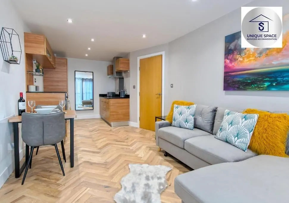 Apartment ✪Leisure Stay✪Relocation Or Business Stay✪1Bed - Free Secure Parking Space Leeds  Großbritannien